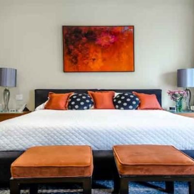 7-Practical-Tips-to-Decorate-Your-Guest-Bedroom