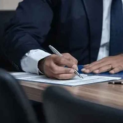 The-Crucial-Role-of-Criminal-Defense-Lawyers-in-Modern-Business-Landscape