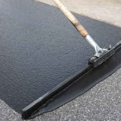 A-Guide-to-Keeping-Your-Driveway-in-Great-Condition-All-Year-Round