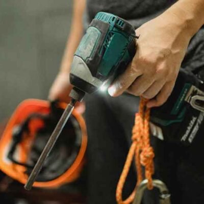 5-Home-Repairs-You-Should-Always-Call-the-Experts-For