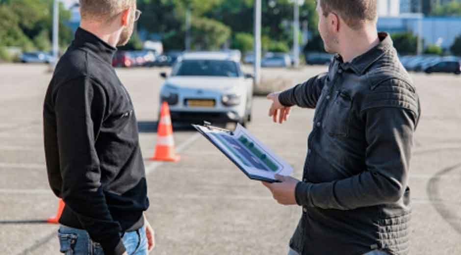 The-Unseen-Curriculum-Teaching-Practical-Life-Skills-in-a-Digital-Age