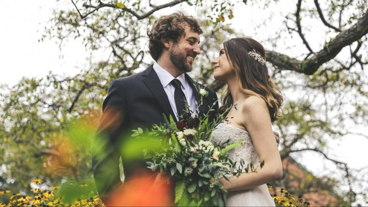 what-makes-autumn-weddings-magical-and-memorable-1