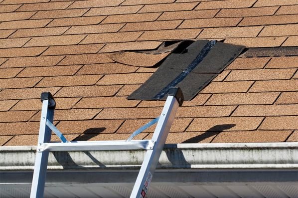 how-to-find-a-leak-in-a-roof-without-attic-access-1