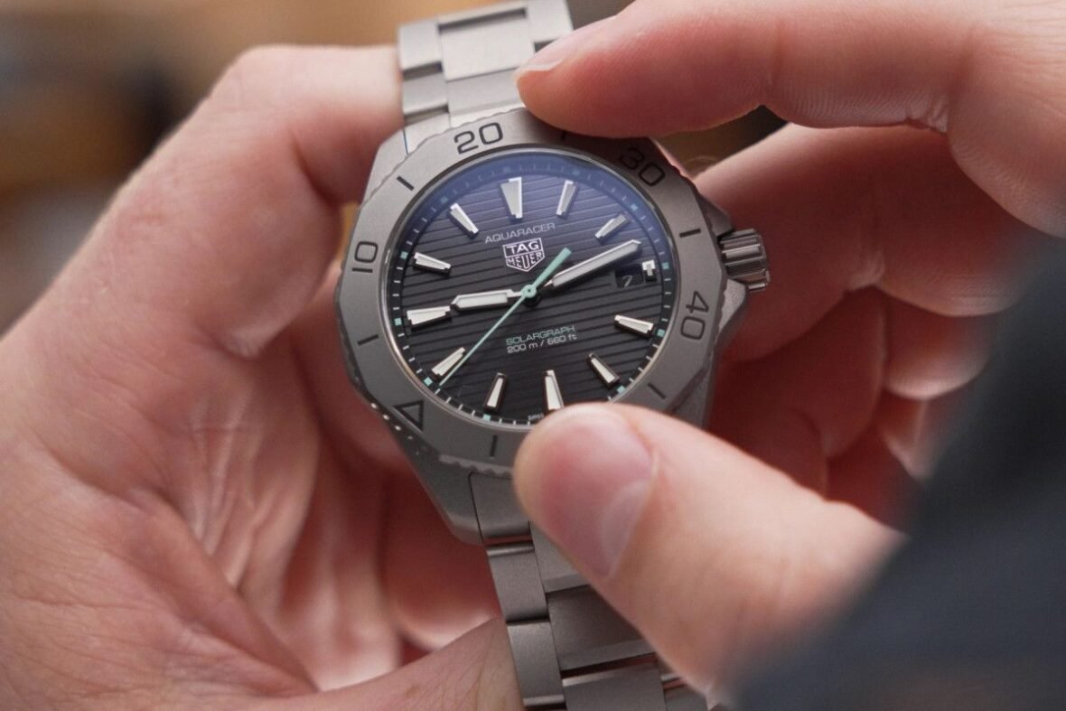 how-long-do-solar-watch-batteries-last-the-recharg-1