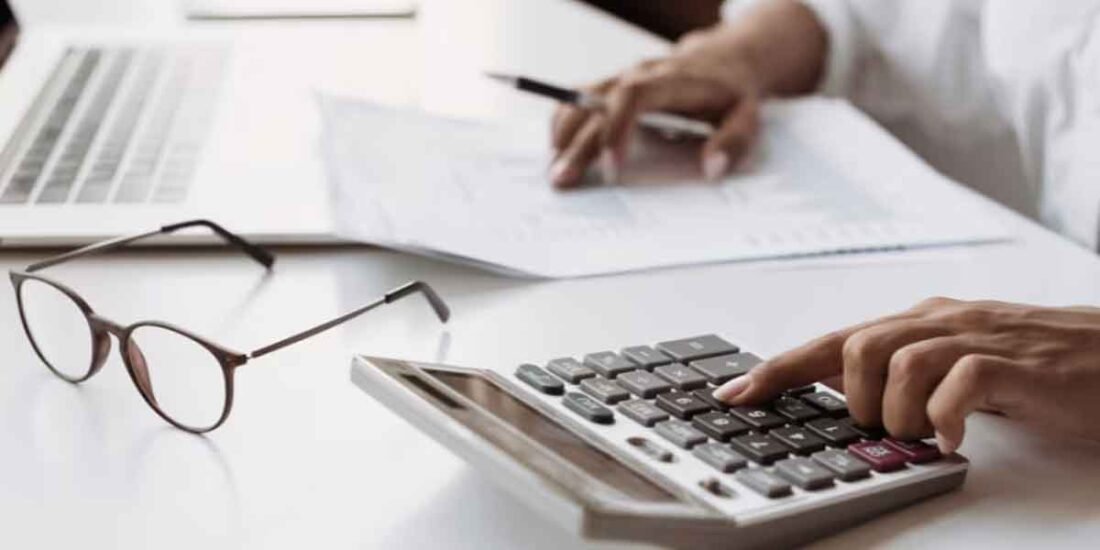 Outsourced Ecommerce Bookkeeping: When to Stop DIY-ing Your Books