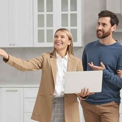 What to Look for When Touring a Townhome Rental